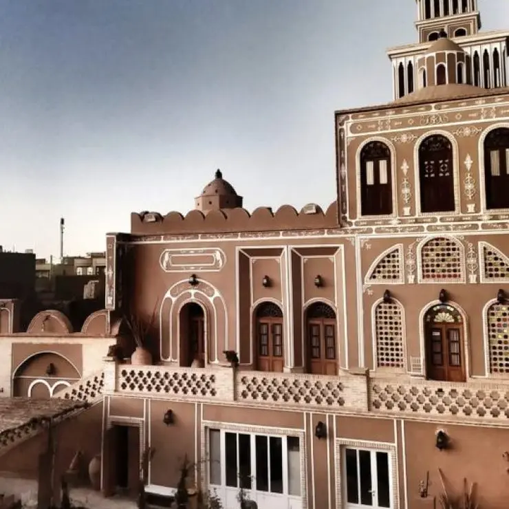 اجاره سوئیت در یزد و هتل آپارتمان در یزد ارزان با قیمت مناسب برای مسافران